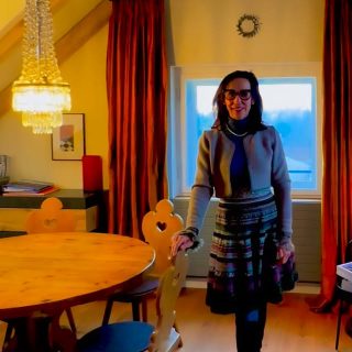 Willkommen im #schellenwies, 
der Fünf-Sterne-Ferienwohnung in Murnau!
Ferienwohnen vom Feinsten.
Über den Dächern von #murnauamstaffelsee.
Alpenblick & Murnauer Moos.
Fussläufig.
Buchen Sie Ihre Auszeit im #blauesland!
www.schellenwies.de